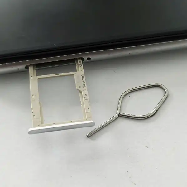 Tiroir SIM iPhone tous modèles